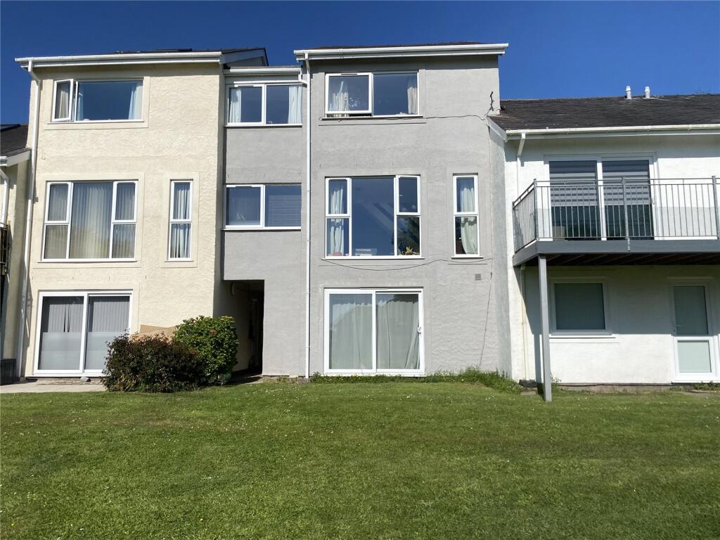 Main image of property: Ffordd Garnedd, Y Felinheli, Gwynedd, LL56