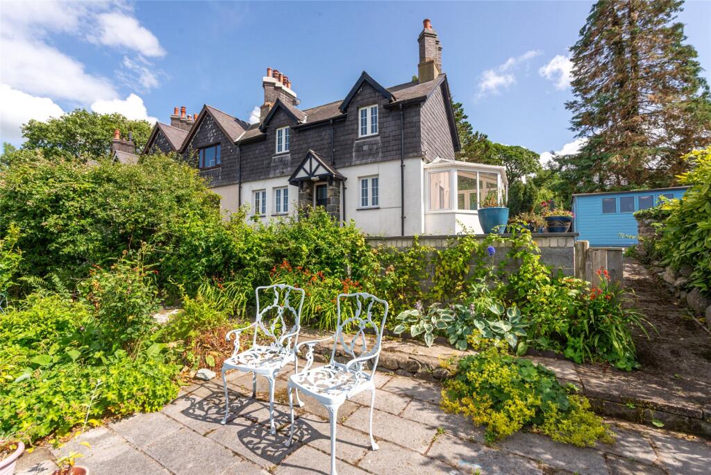 Main image of property: Pen Y Bronnydd, Tregarth, Bangor, Gwynedd, LL57