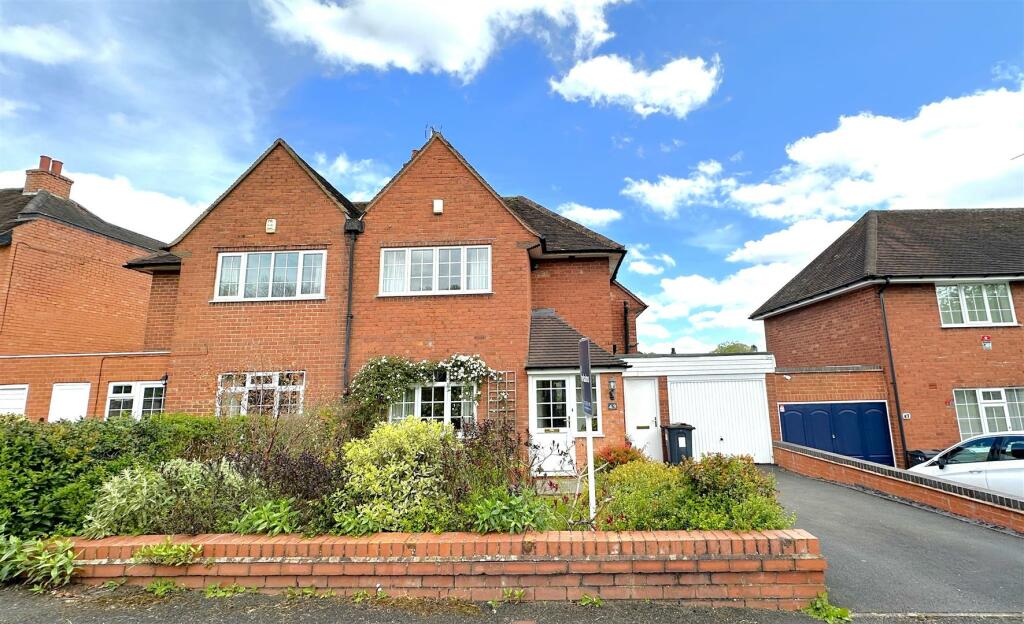 Main image of property: Middle Park Road, Bournville, Birmingham