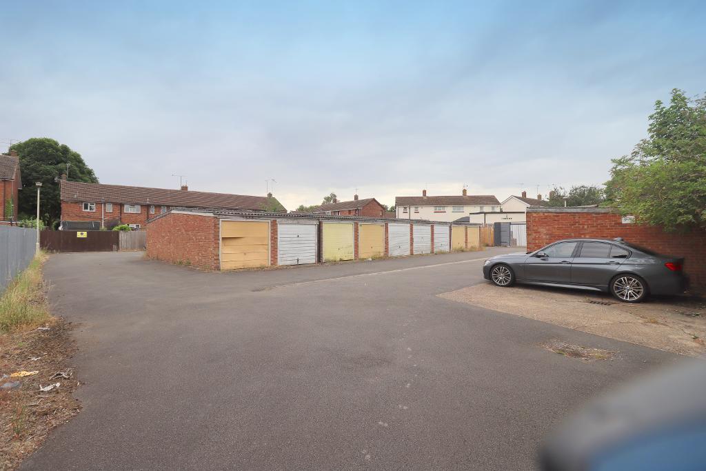 Land for sale in Westfield Garage Block, Westfield Road, Dunstable, LU6