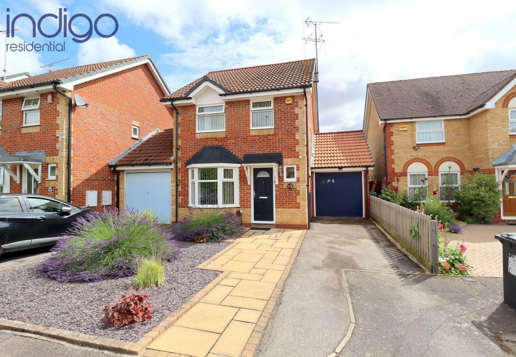 3 bedroom link detached house for sale in Elvington Gardens, Barton