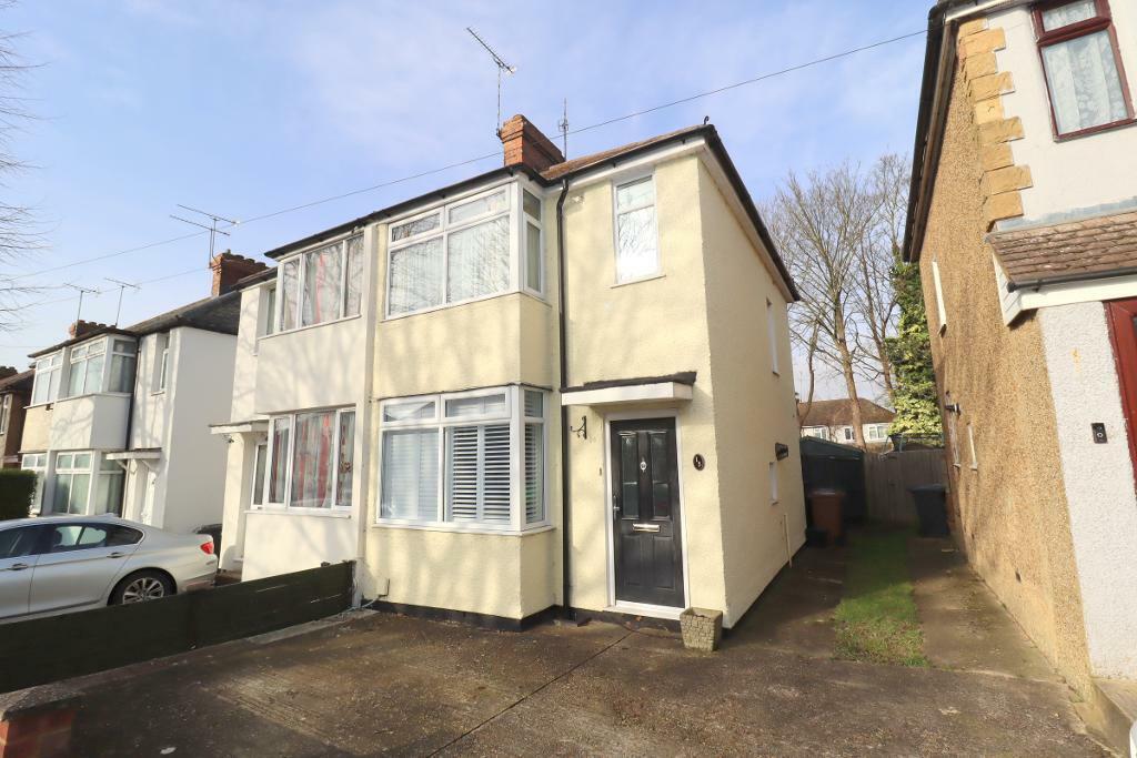 2 bedroom semidetached house for sale in Fourth Avenue, Sundon Park