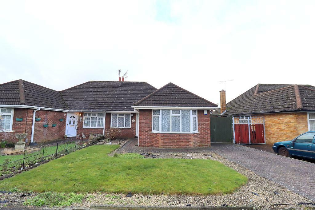 3 bedroom bungalow for sale in Hadlow Down Close, Leagrave, Luton