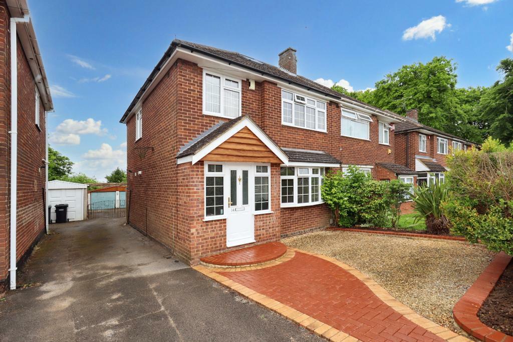 3 bedroom semidetached house for sale in Rossfold Road, Sundon Park