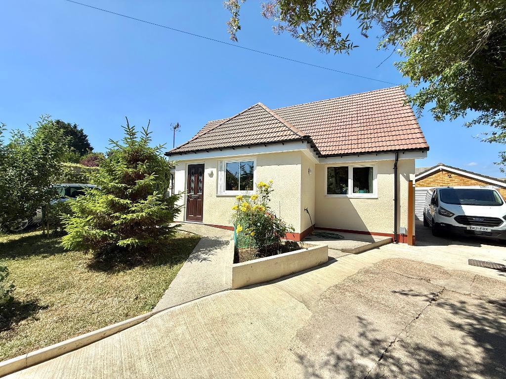 Main image of property: Locarno Avenue, Leagrave, Luton, Bedfordshire, LU4 9EJ