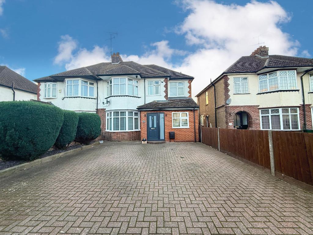 Main image of property: Barton Road, New Bedford Road Area, Luton, Bedfordshire, LU3 2BN