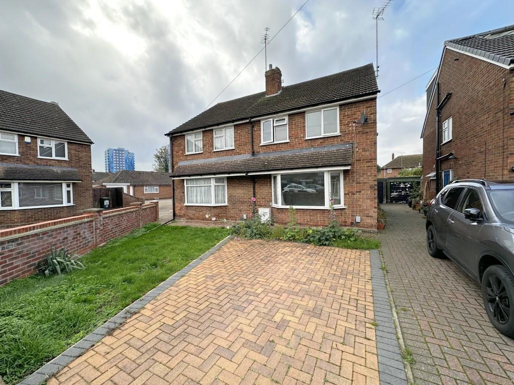 Main image of property: Brooklands Close, Luton, Bedfordshire, LU4 9EH