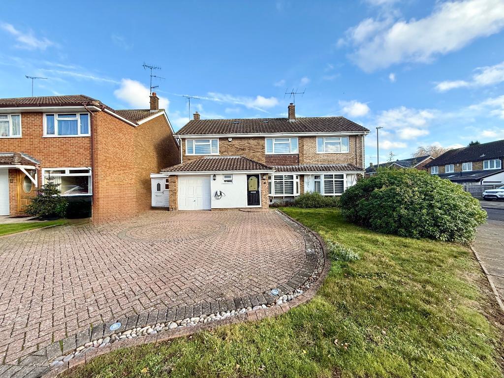 Main image of property: Foxbury Close, Old Bedford Road Area, Luton, Bedfordshire, LU2 7BQ