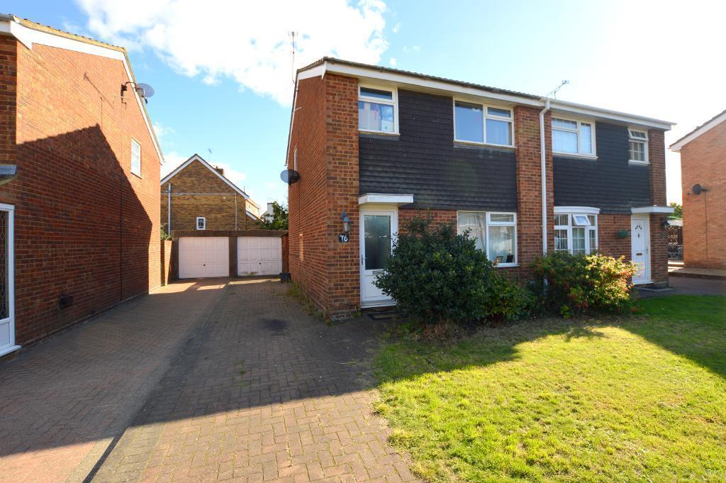 3 bedroom semidetached house for rent in Bembridge Gardens, Luton, LU3