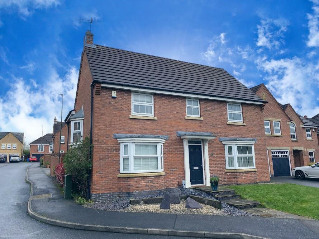 4 bedroom detached house for rent in 18 Middlefield Close, Allestree, Derby, DE22