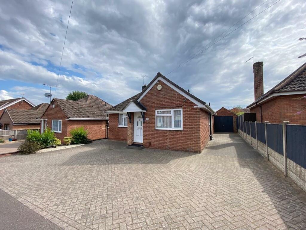 4 bedroom detached house for sale in Welbeck Grove, Allestree, Derby, DE22