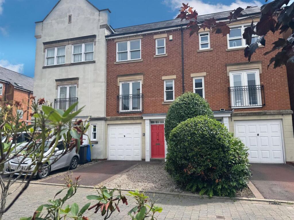 Main image of property: St Nicholas Place