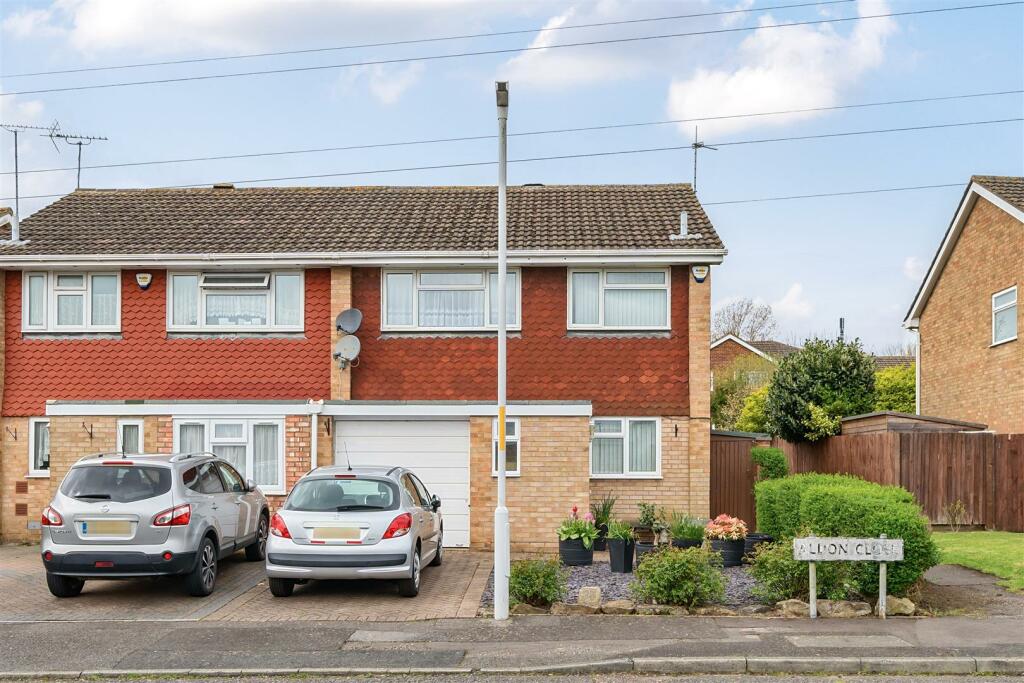 3 bedroom semidetached house for sale in Aldon Close, Maidstone, ME14