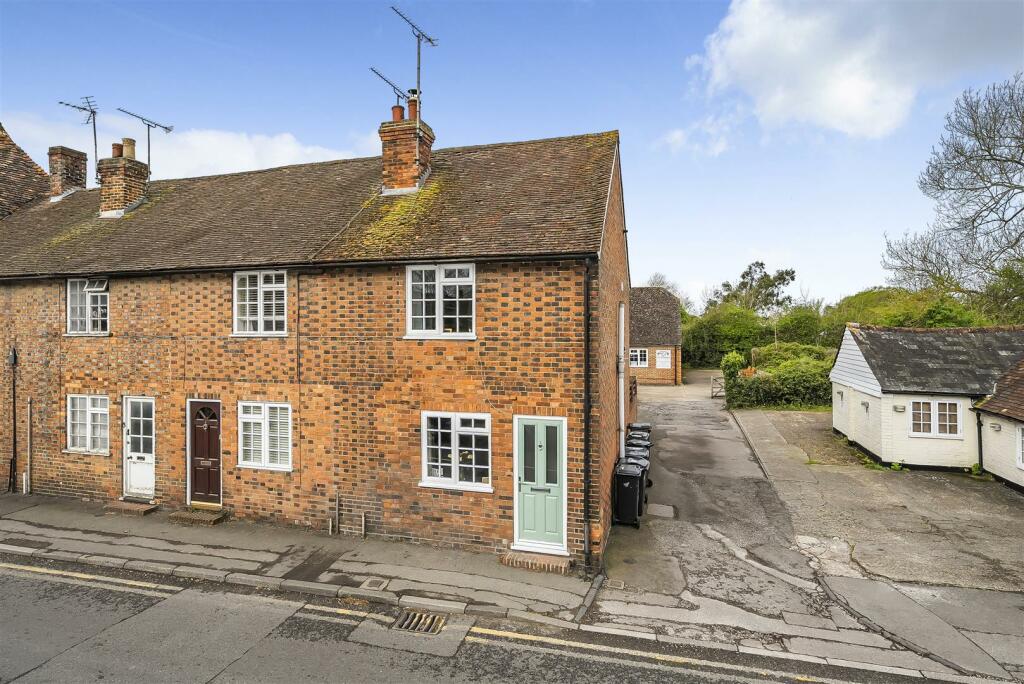 2 bedroom end of terrace house for sale in North Street, Headcorn ...