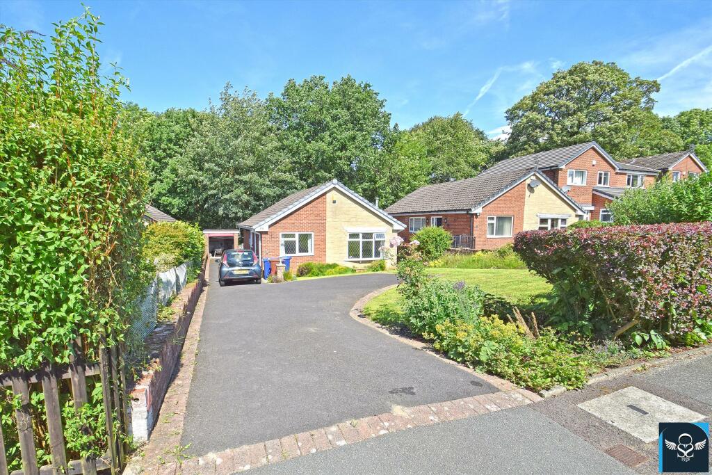 3 bedroom bungalow for sale in Lower Manor Lane, Burnley, BB12