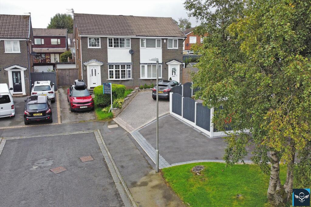 Main image of property: Lydgate, Burnley