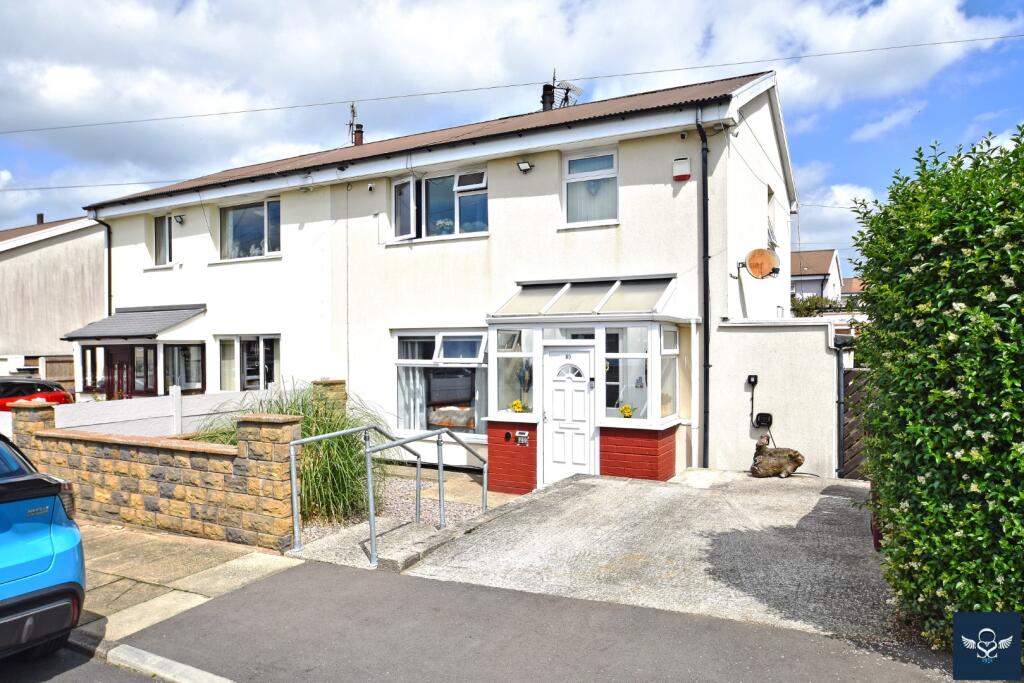 Main image of property: Cromer Grove, Burnley