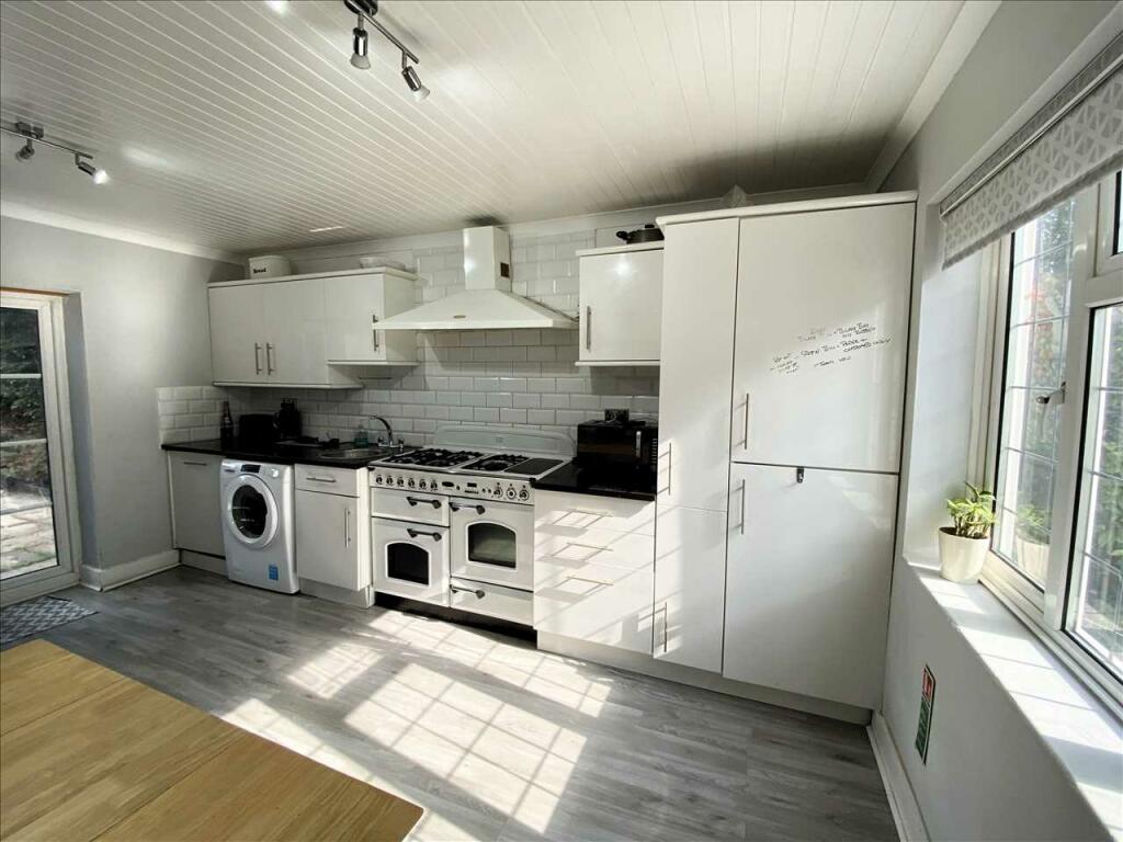 Additional property image - Fort View, Gravesend Road, Shorne