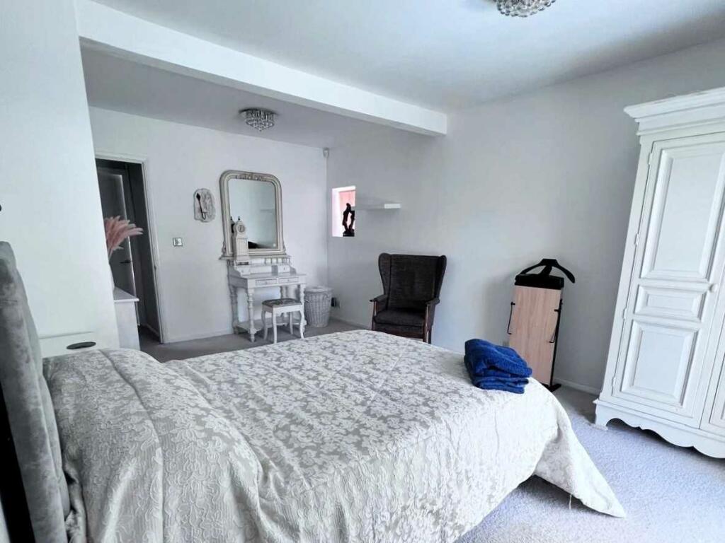 Additional property image - Fort View, Gravesend Road, Shorne