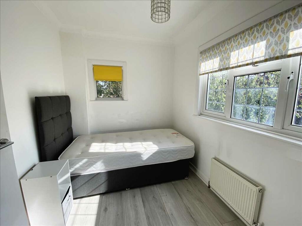 Additional property image - Fort View, Gravesend Road, Shorne