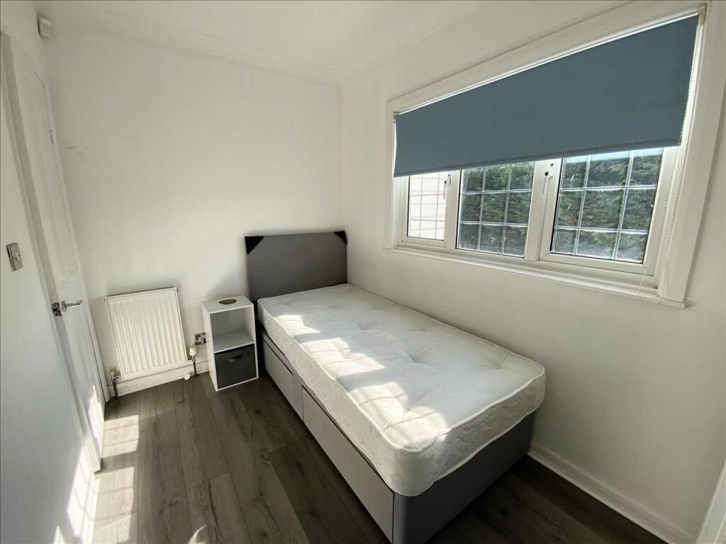 Additional property image - Fort View, Gravesend Road, Shorne