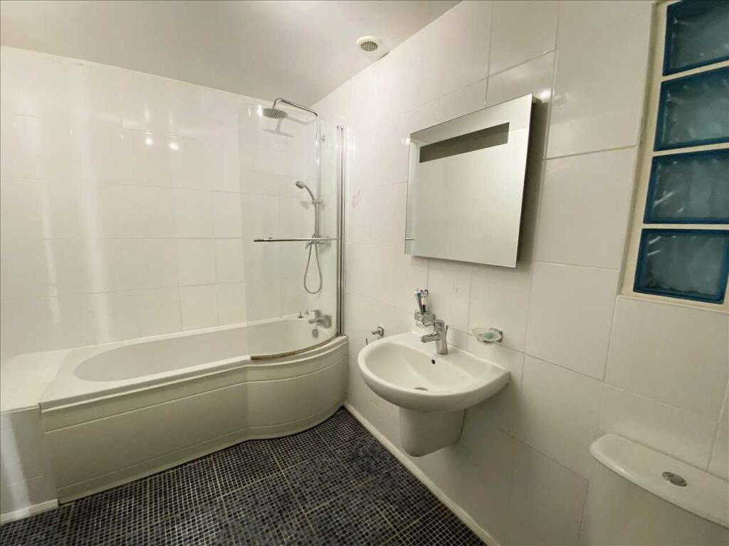 Additional property image - Fort View, Gravesend Road, Shorne
