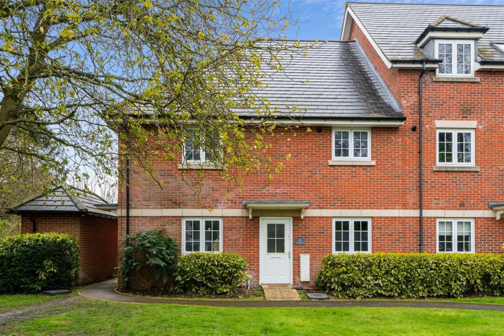 2 bedroom for sale in Kingshill Drive, High HP13