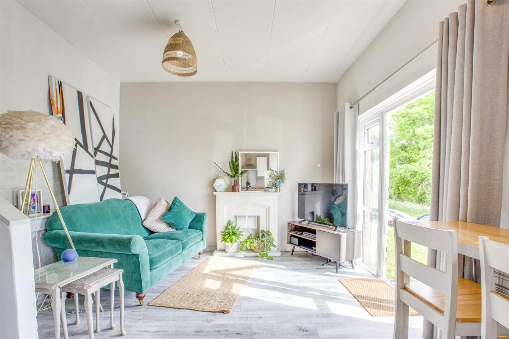 Main image of property: MALVERN CLOSE, HIGH WYCOMBE (LONG EXTENDED LEASE)