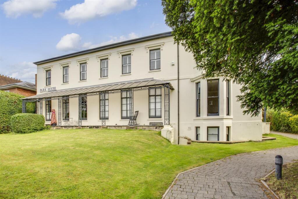Main image of property: PARK HOUSE, LONDON ROAD