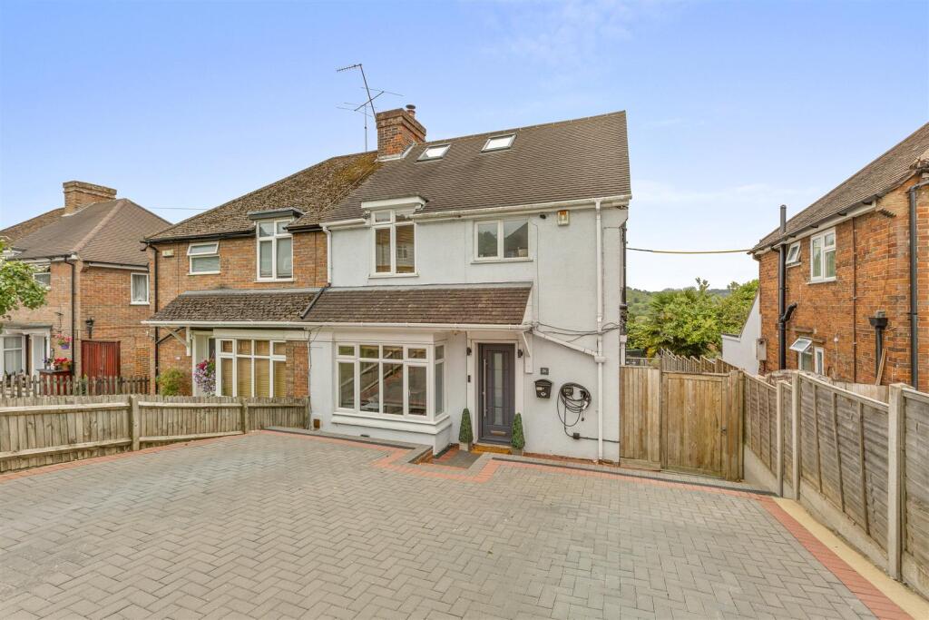 Main image of property: DOWNLEY, HIGH WYCOMBE (DETACHED GARDEN OFFICE/STUDIO)