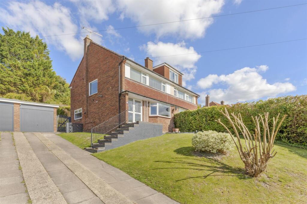 Main image of property: MERRY DOWN, HIGH WYCOMBE