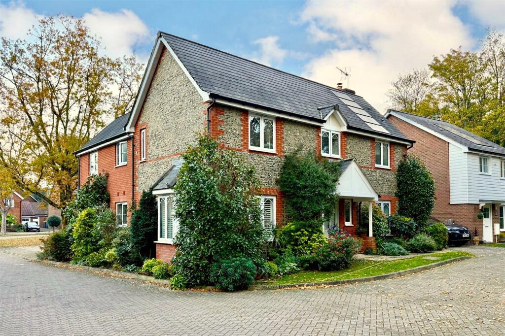 Main image of property: Kukri Gardens, Church Crookham, Fleet, Hampshire, GU52