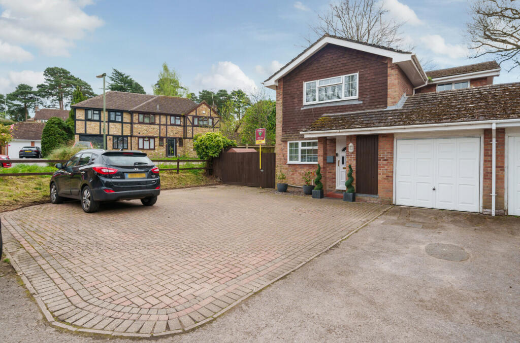 Main image of property: Elizabeth Avenue, Bagshot, Surrey, GU19