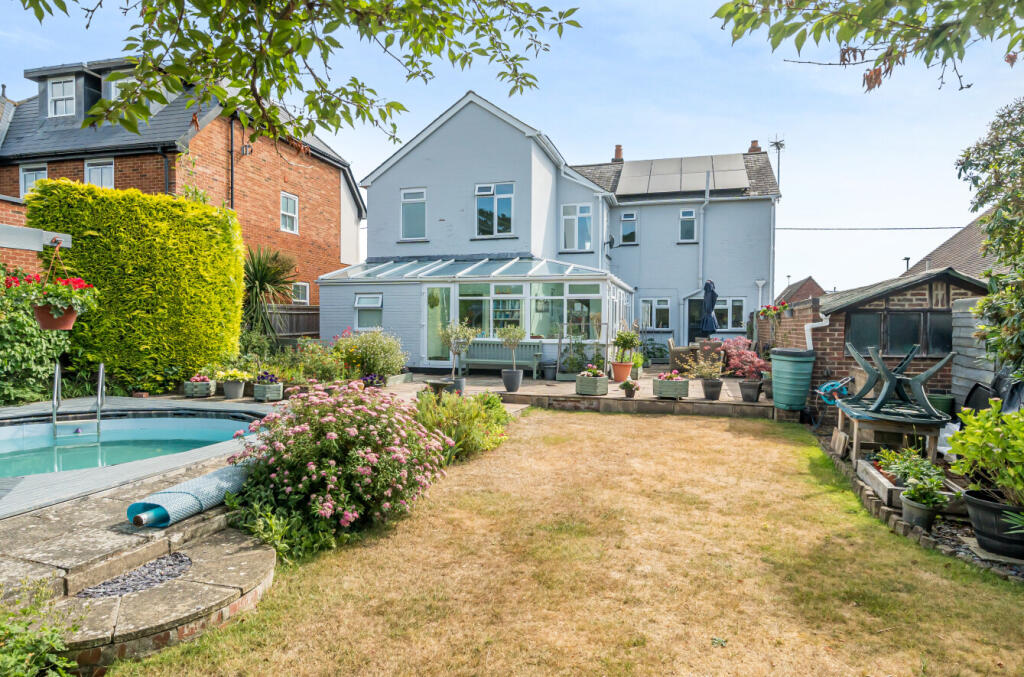 Main image of property: Junction Road, Lightwater, Surrey, GU18