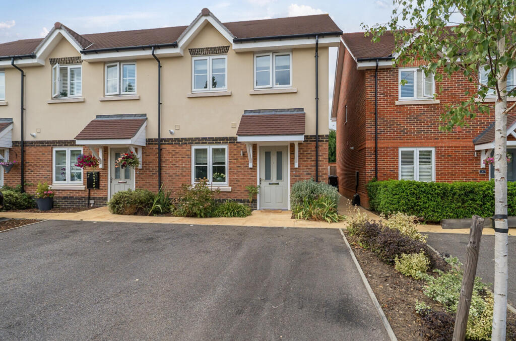 Main image of property: Kings Court, West End, Woking, Surrey, GU24
