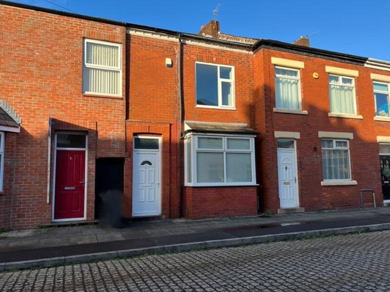 2 bedroom terraced house for sale in Fazackerley Street, Ashton