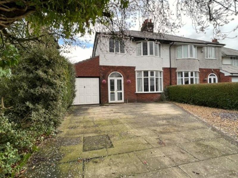 3 bedroom semidetached house for sale in Priory Crescent, Penwortham
