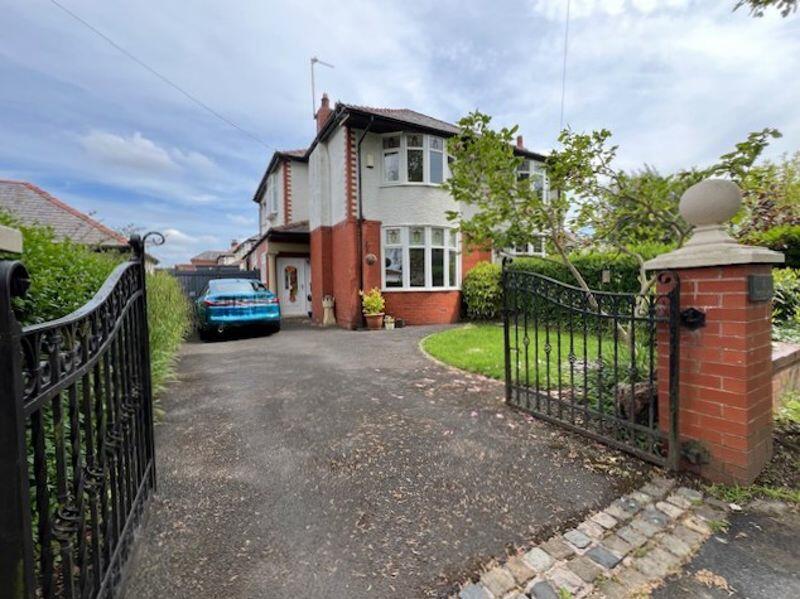 4 bedroom semidetached house for sale in Queensway, Penwortham