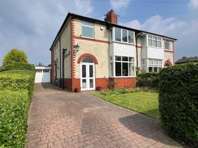 3 bedroom semidetached house for sale in Chesmere Drive, Penwortham