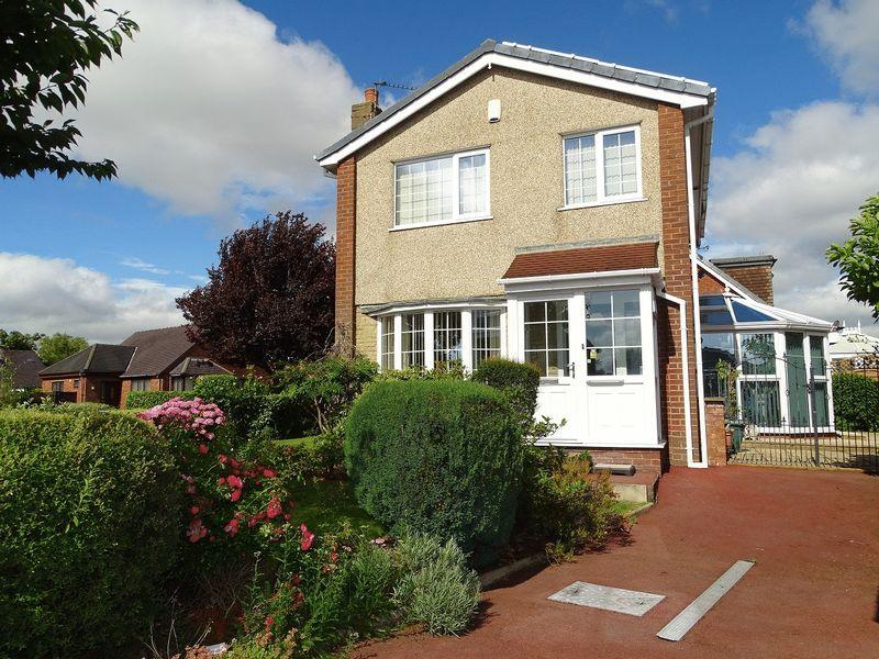 3 bedroom detached house for sale in Manor Lane, Penwortham, Preston, PR1