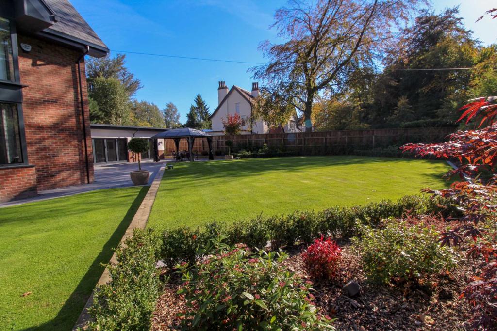 5 bedroom detached house for sale in BROADWAY, Bramhall, SK7