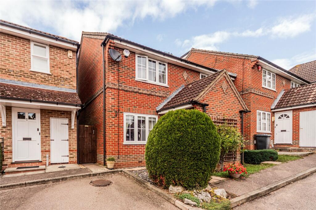 Main image of property: Cheriton Close, Barnet, EN4