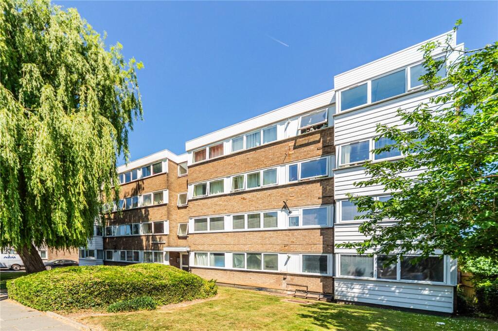 Main image of property: Maidstone Road, London, N11