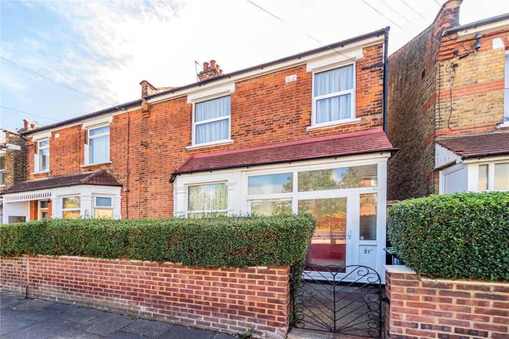 Main image of property: Park Road, London, N11