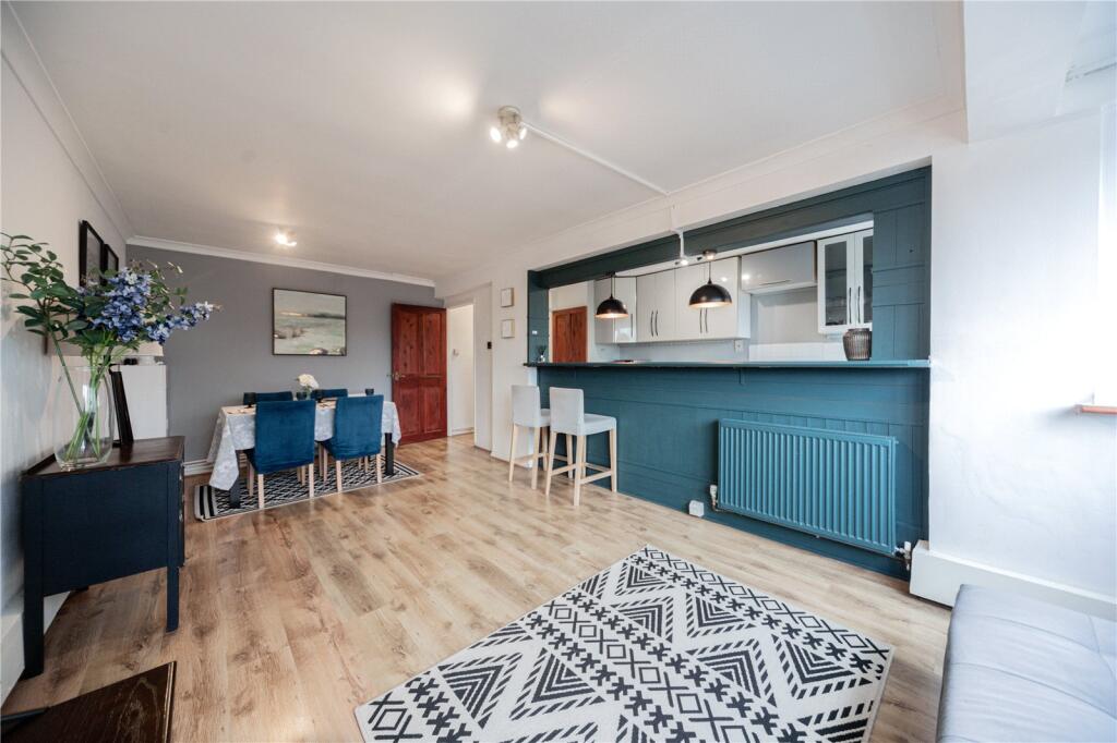 Main image of property: Maidstone Road, London, N11