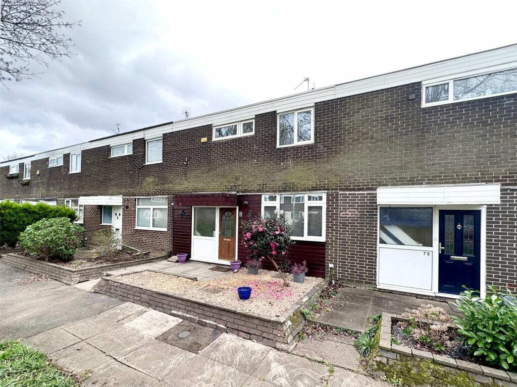 3 bedroom terraced house for sale in Kingsley Road, Farnborough