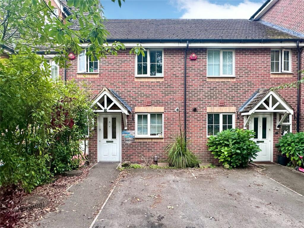 Main image of property: Guillemont Fields, Farnborough, Hampshire, GU14