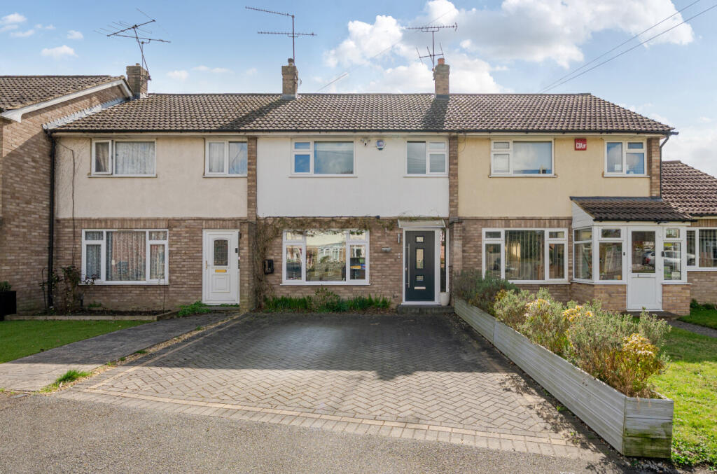 Main image of property: Cherry Tree Close, Farnborough, Hampshire, GU14