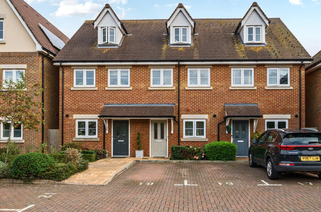 Main image of property: South Street, Farnborough, Hampshire, GU14