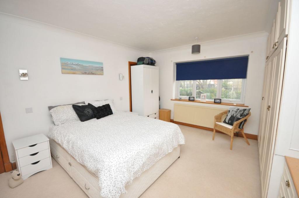 Additional property image - ETON ROAD, FRINTON-ON-SEA